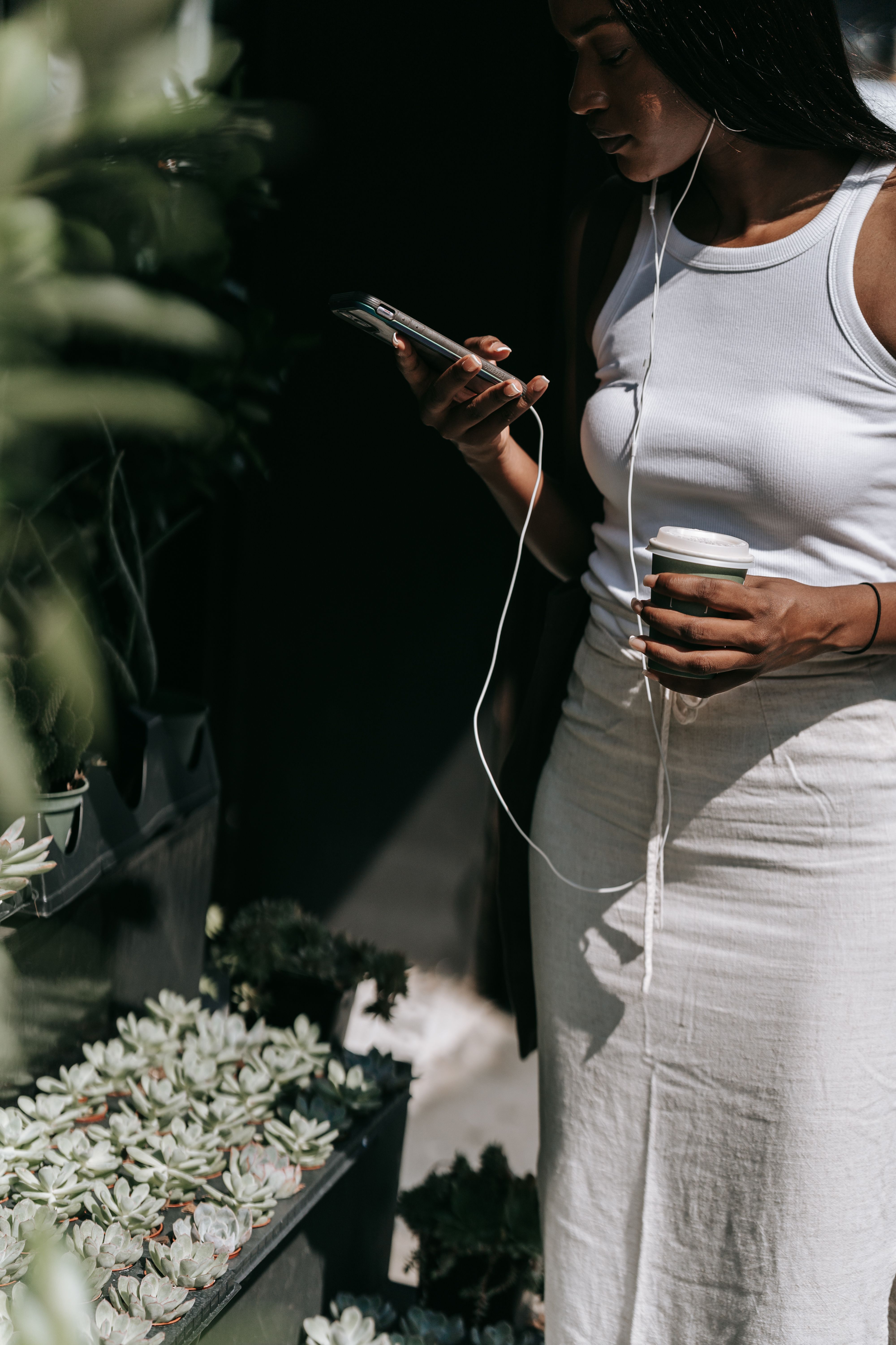 latina women dating online safety tips
