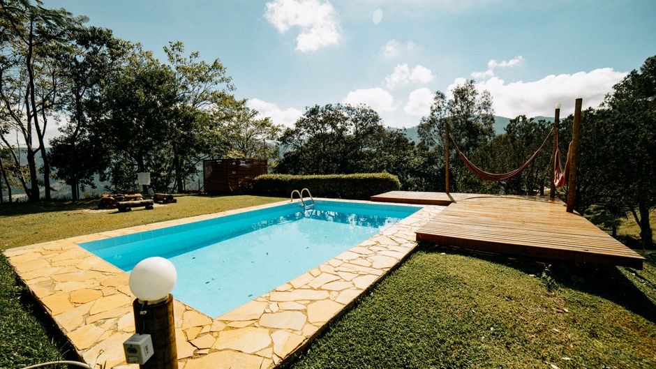 pool builders melbourne