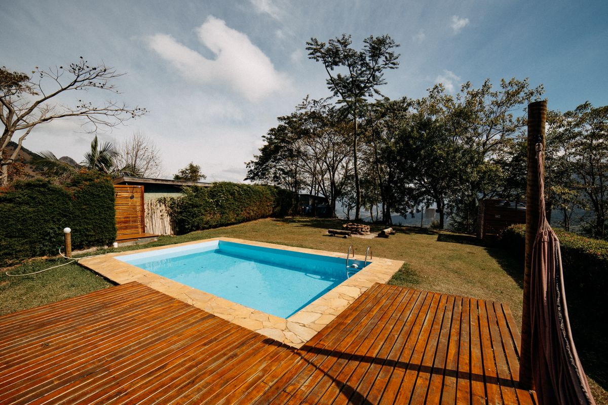 Exemple de piscine réalisée à Échallon