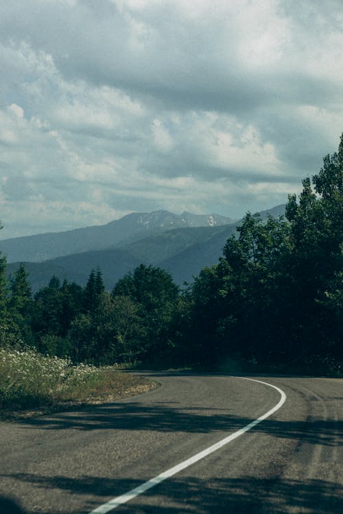 Gratis stockfoto met asfalt, begeleiding, berg