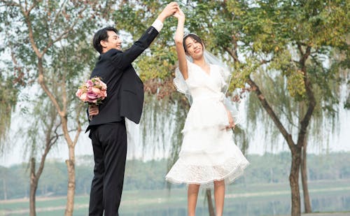 Kostnadsfri bild av asiatiskt par, bröllop, bröllopsfotografi