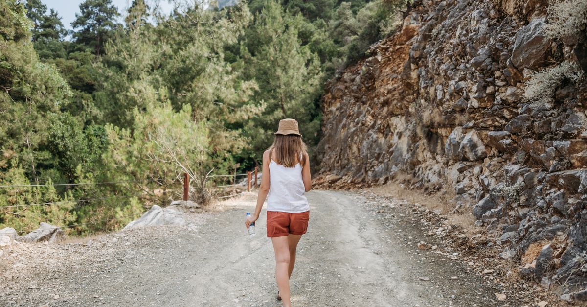 When Does Travel Increase Dehydration Risk