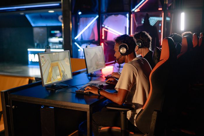 Red Bull Login'de Clair Obscur Yılın Oyunu Seçildi