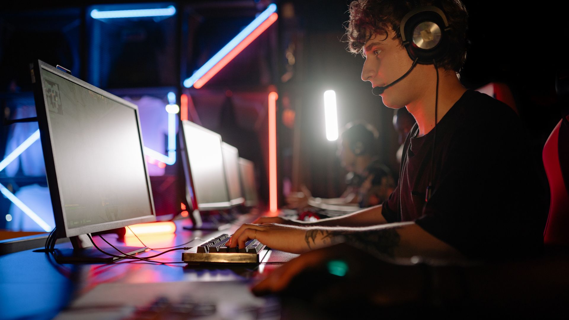 gpk: “It’s easy for midlaners to play against Malr1ne, because you always know what he will do on the map” cover
