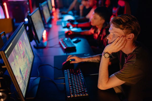 Dive into the electrifying experience of live matches. Cheer for your favorite teams, share the thrilling moments with friends, and feel the adrenaline rush of competitive gaming like never before!