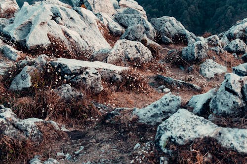 Δωρεάν στοκ φωτογραφιών με βράχια, βραχώδες βουνό, εξερευνώ Φωτογραφία από στοκ φωτογραφιών