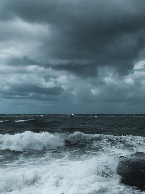 Ingyenes stockfotó felhős, horizont, hullámok témában