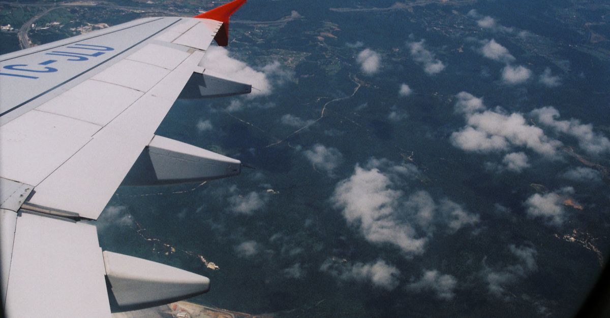Symptômes de la peur de l’avion : les reconnaître pour agir