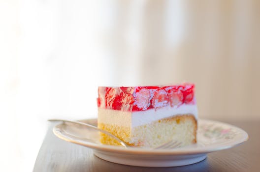 Free stock photo of dessert, sweet, strawberries, cake