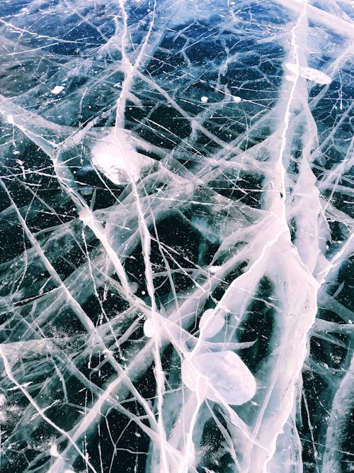 Photo of a Frozen Body of Water 