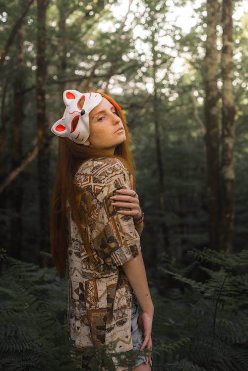 Fotos de stock gratuitas de bonito, cabello pelirrojo, máscara de animal