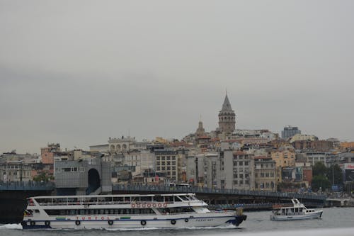 Kostenloses Stock Foto zu bosphorus, fähre, galataturm