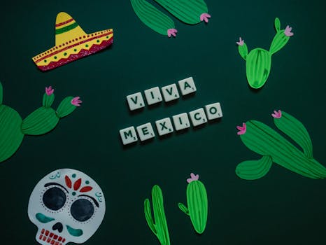 Colorful Mexican-themed decorations with 'Viva Mexico' text on green background.