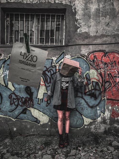 Kostnadsfri bild av förstörd, graffiti, kvinna