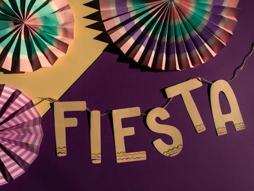 Безкоштовне стокове фото на тему «fiesta, вирізи з паперу, декоративний» стокове фото