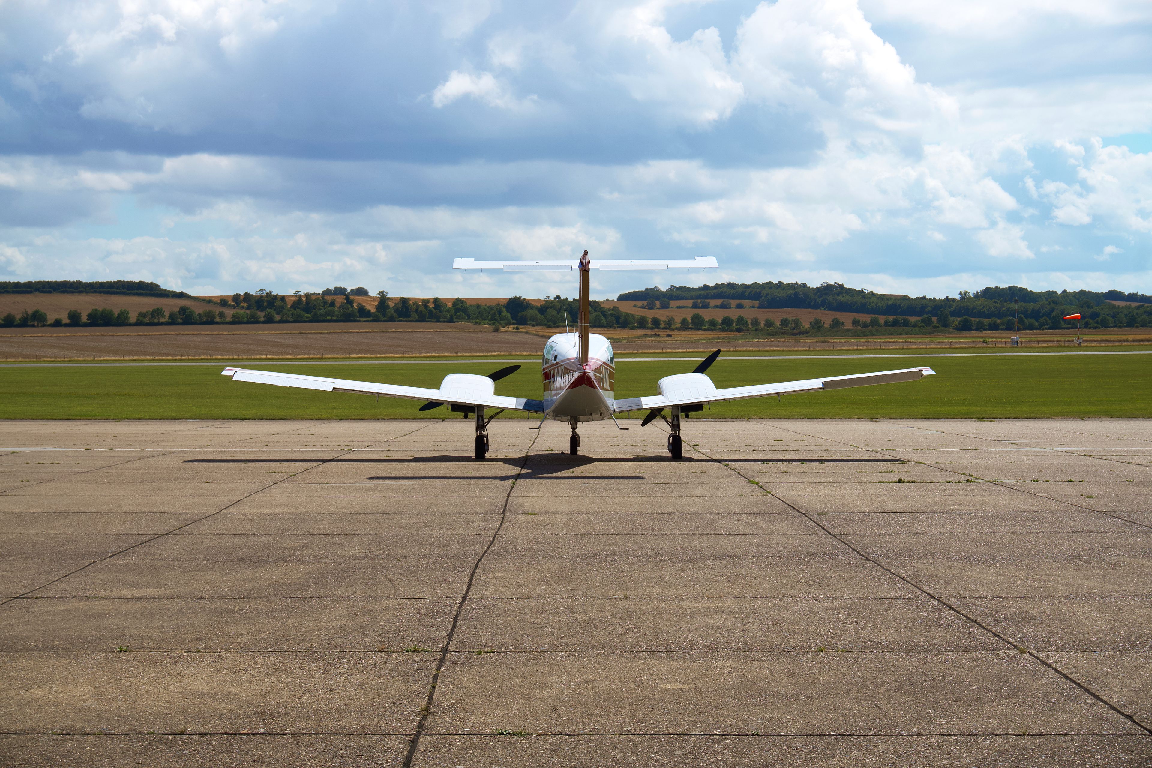 Dinslaken-Schwarze Heide Airfield (EDLD), Hünxe — private jet cleaning