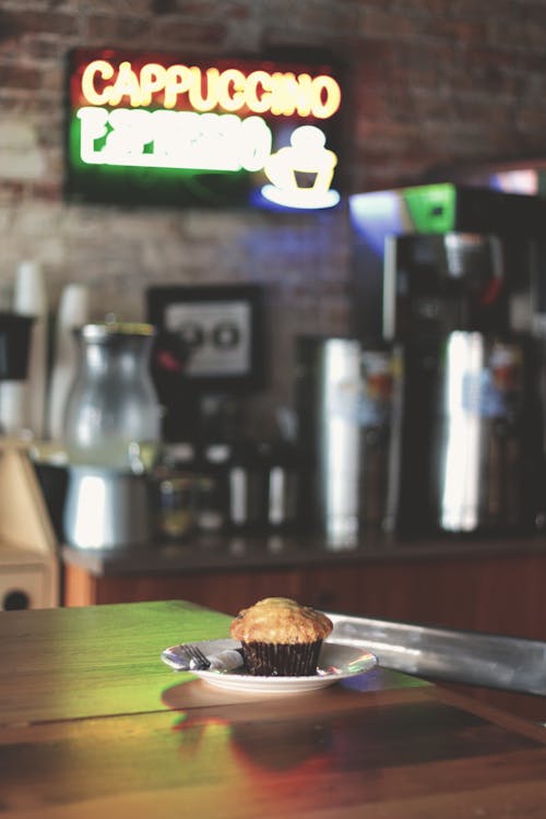 Free stock photo of baked, coffee shop, muffin