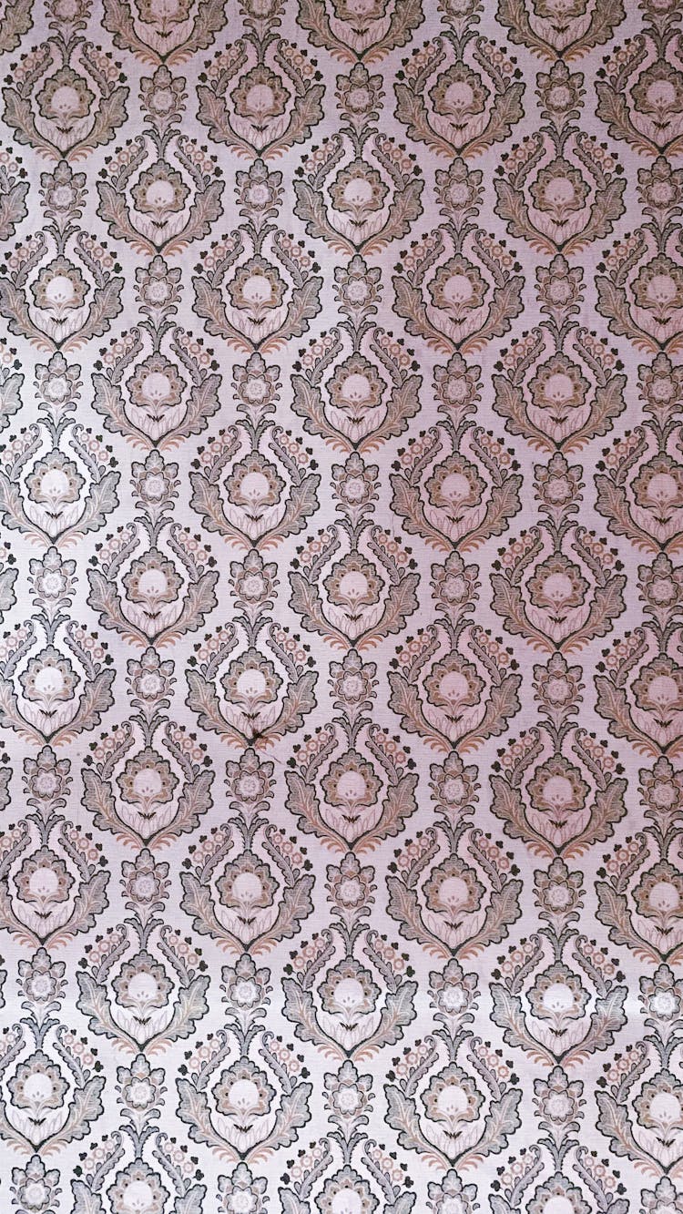 Ornate Wallpaper With Pattern