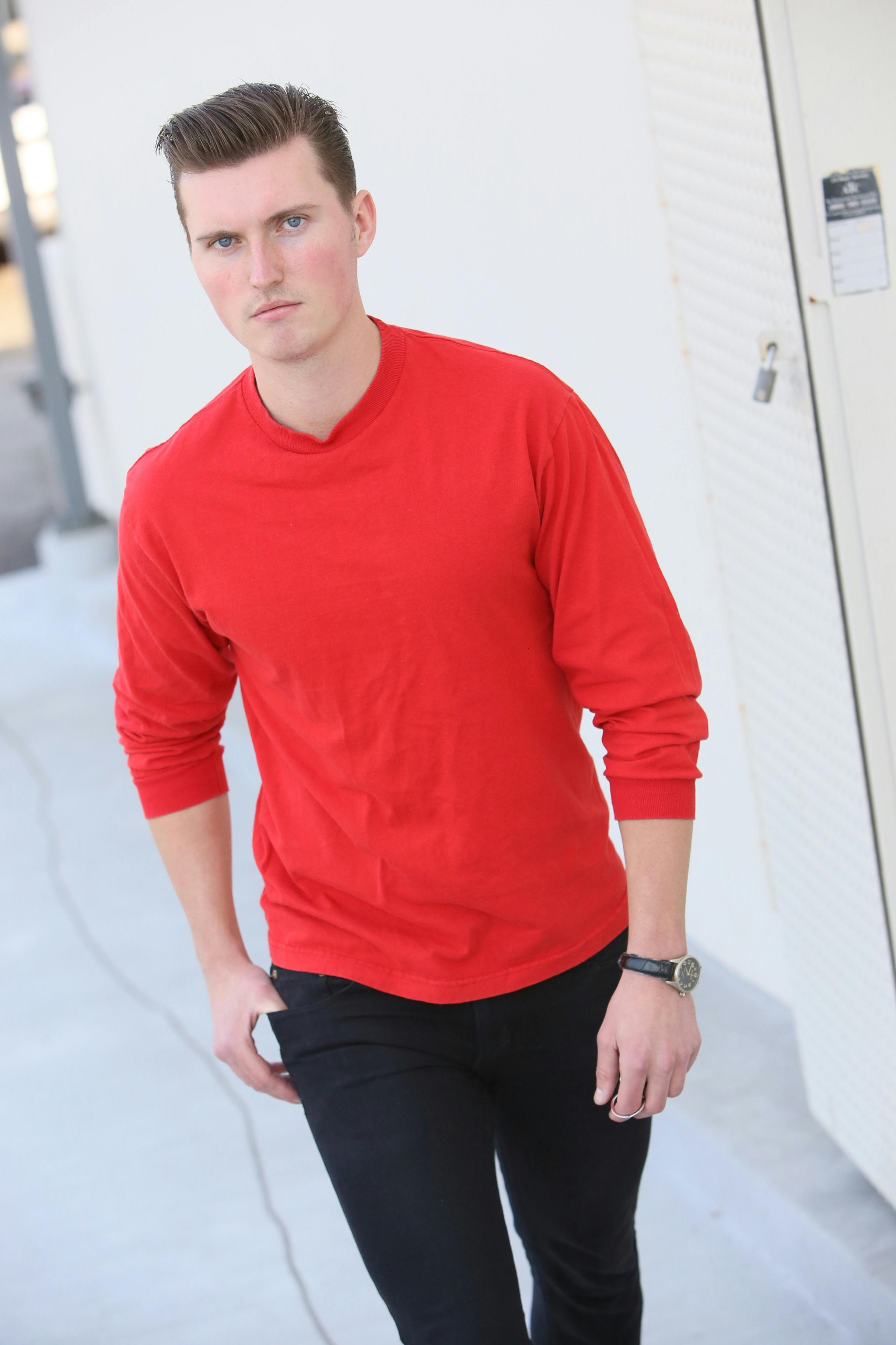 White Pants with Red Shirt Outfits For Men In Their 20s 6 ideas  outfits   Lookastic