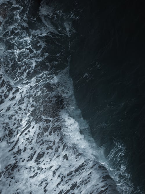 Aerial View of Ocean Waves · Free Stock Photo