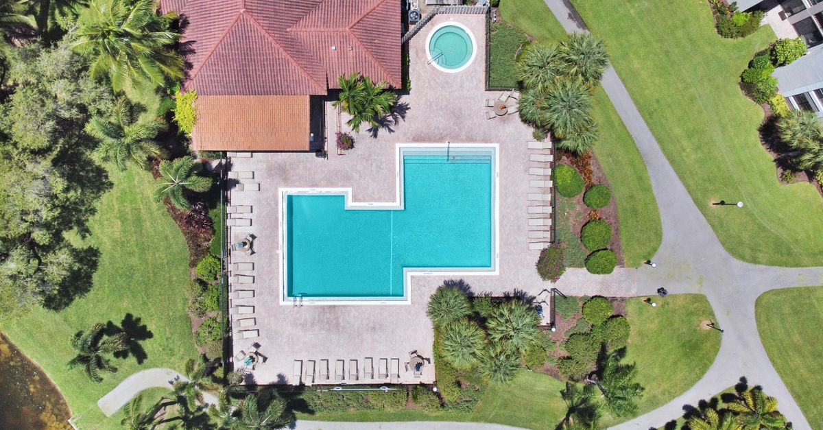 Aerial View of Swimming Pool · Free Stock Photo