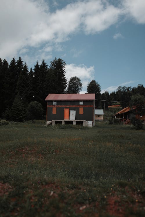 Základová fotografie zdarma na téma dům, modrá obloha, stodola