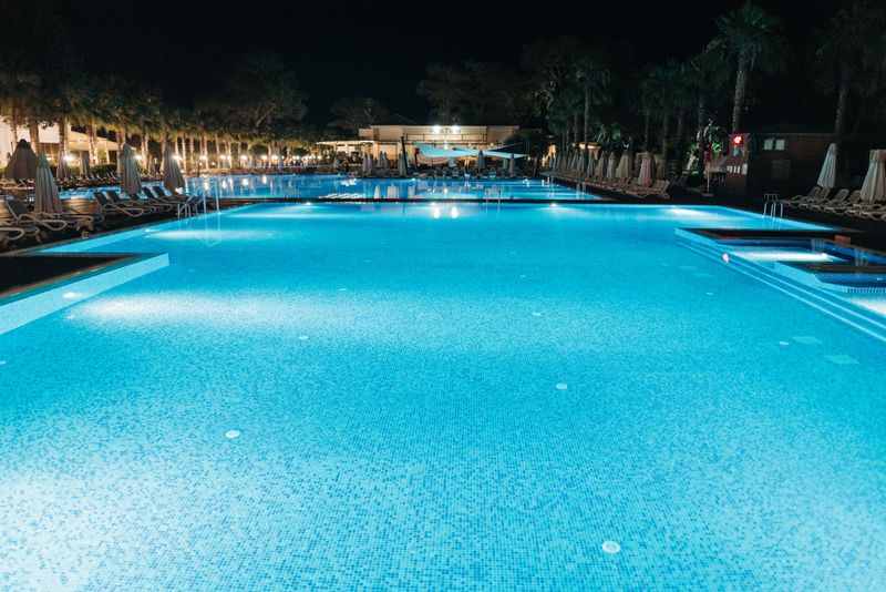 Pool cleaning and water balancing Vero Beach FL