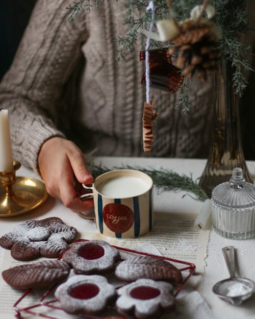 Fotobanka s bezplatnými fotkami na tému cookies, hrnček, jedlo