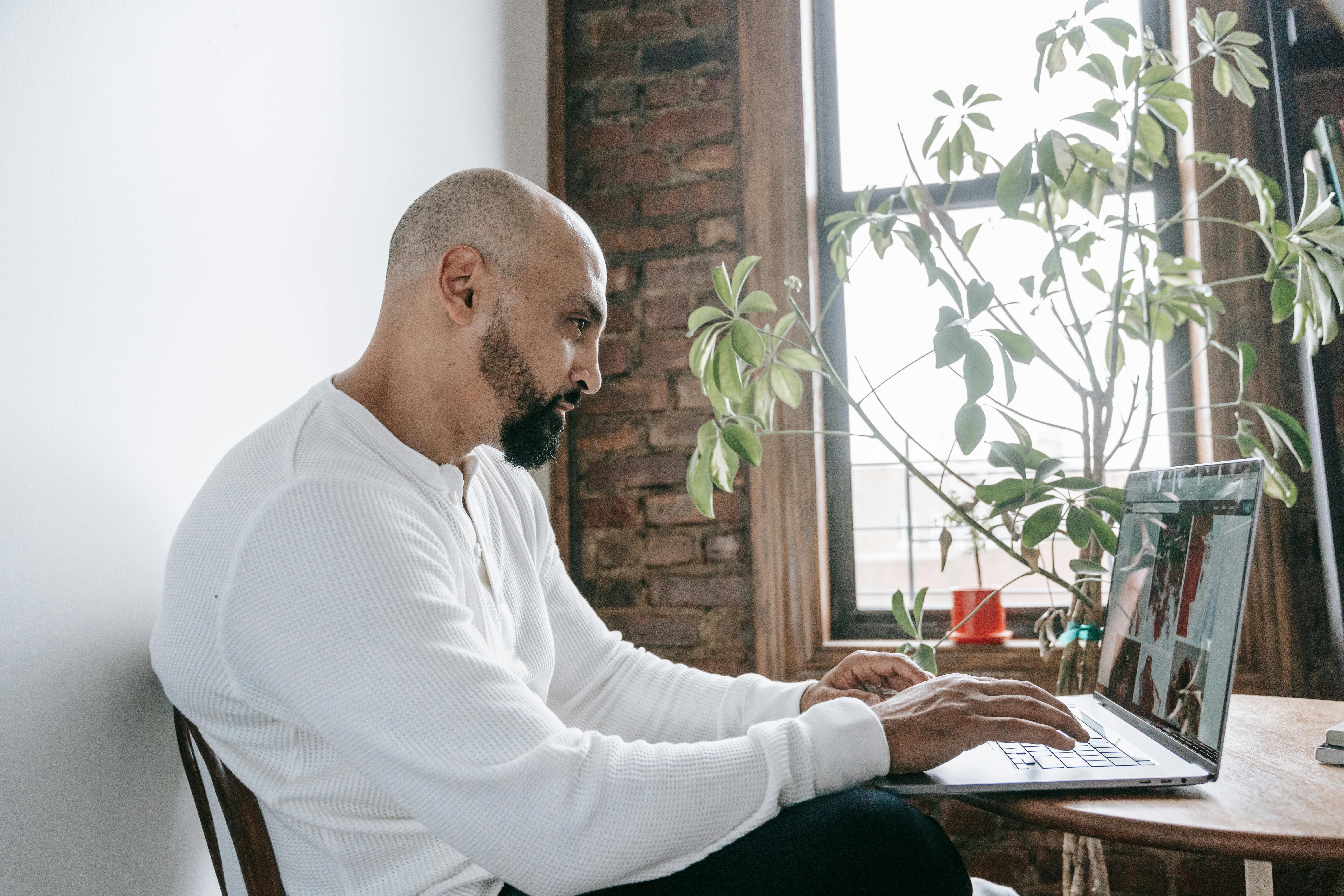 These are the fastest-growing skills in the U.S., according to LinkedIn: They're 'career currency' — Photo by Timur Weber on 