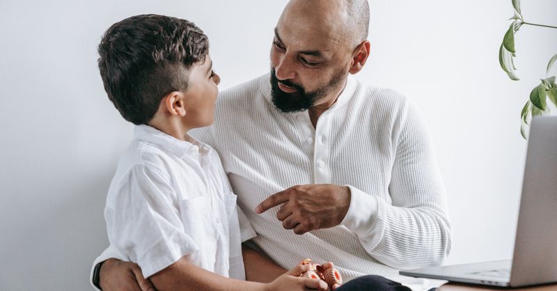 Comment le dialogue familial renforce les liens et favorise le bien-être quotidien