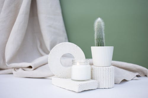 Free White Ceramic Vase on White Textile Stock Photo