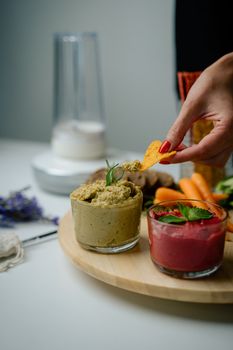 Cuisses de dinde rôties avec patates douces et carottes
