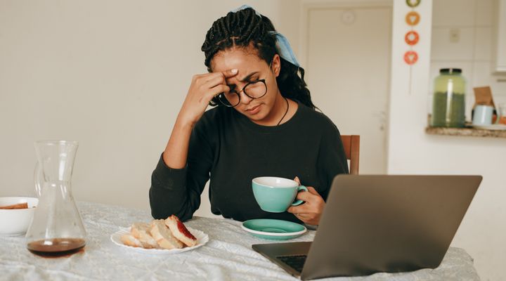 Burnout de juin : 7 signes que tu as besoin d'un reset avant l'été