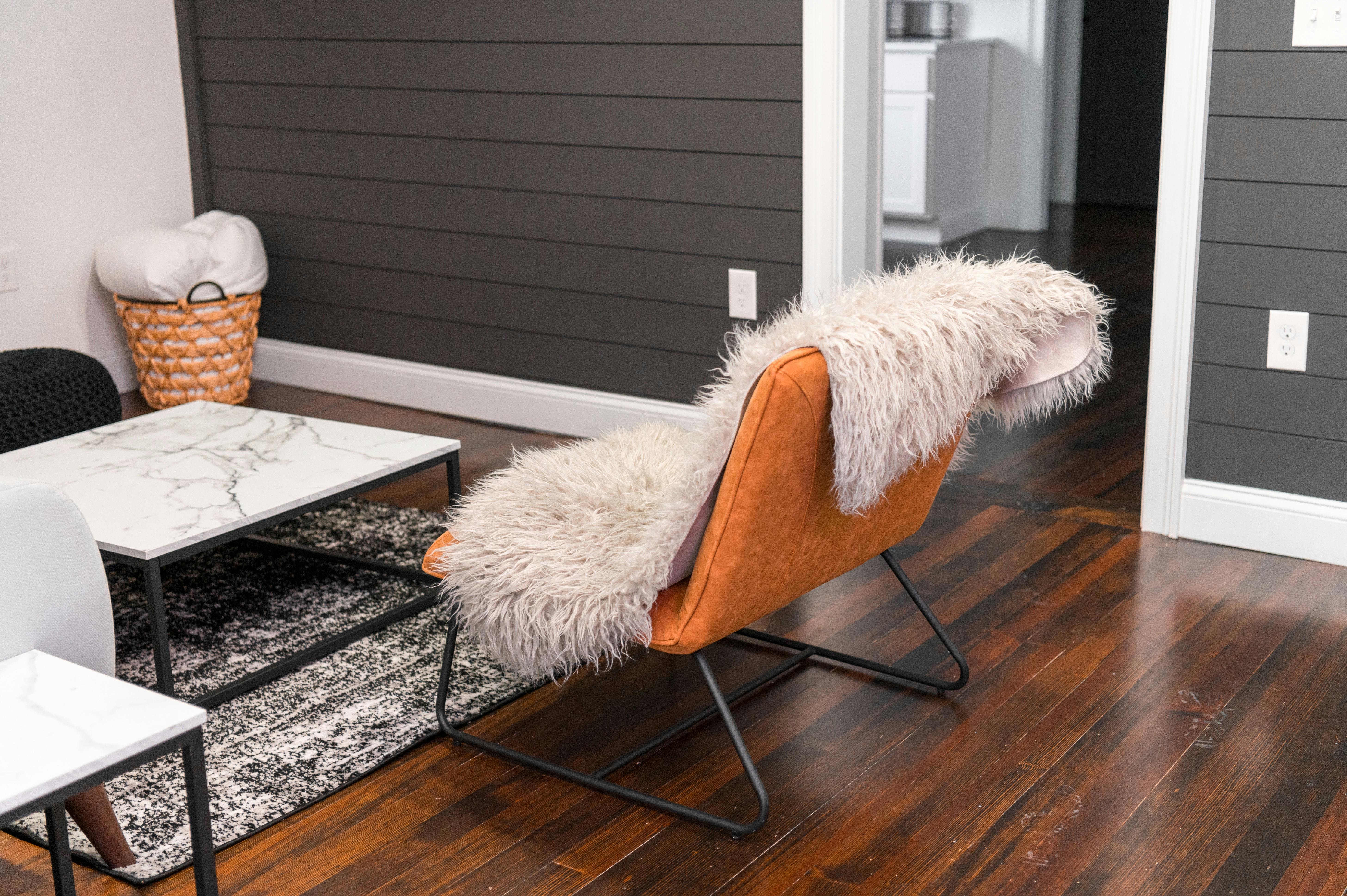 Faux fur online lounge chair