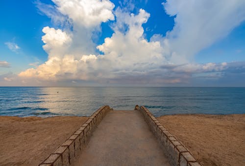 bulutlar, deniz, gökyüzü içeren Ücretsiz stok fotoğraf