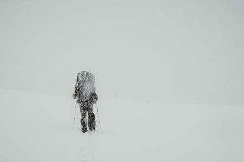 Darmowe zdjęcie z galerii z lód, mgła, osoba