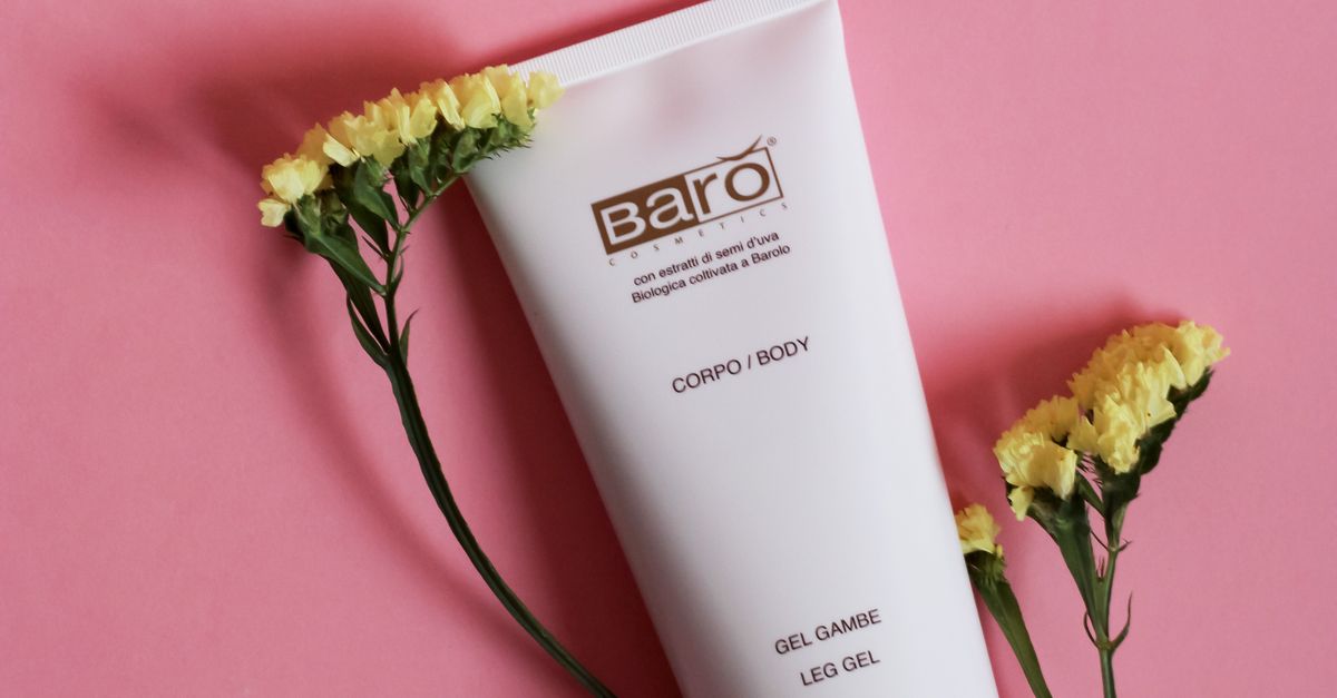 Cosmetics Usingbtaro Baro Cream Tube on a Pink Surface · Free Stock Photo