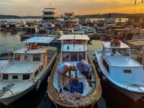grátis Foto profissional grátis de água, barco, barco de pesca Foto profissional