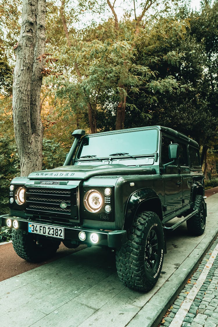 Land Rover Defender 4x4