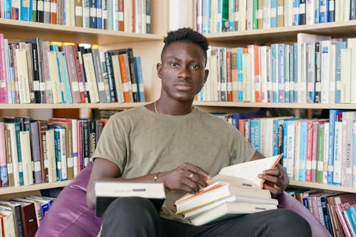 교육, 남자, 도서관의 무료 스톡 사진