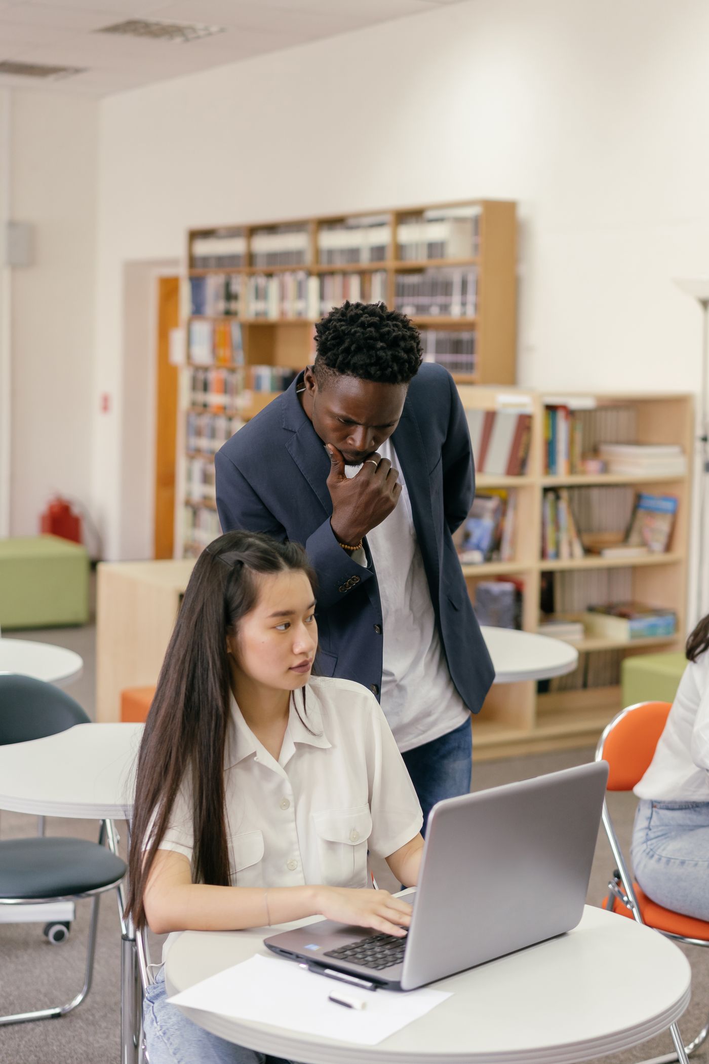 Accompagnement humain pour apprendre l'intelligence artificielle