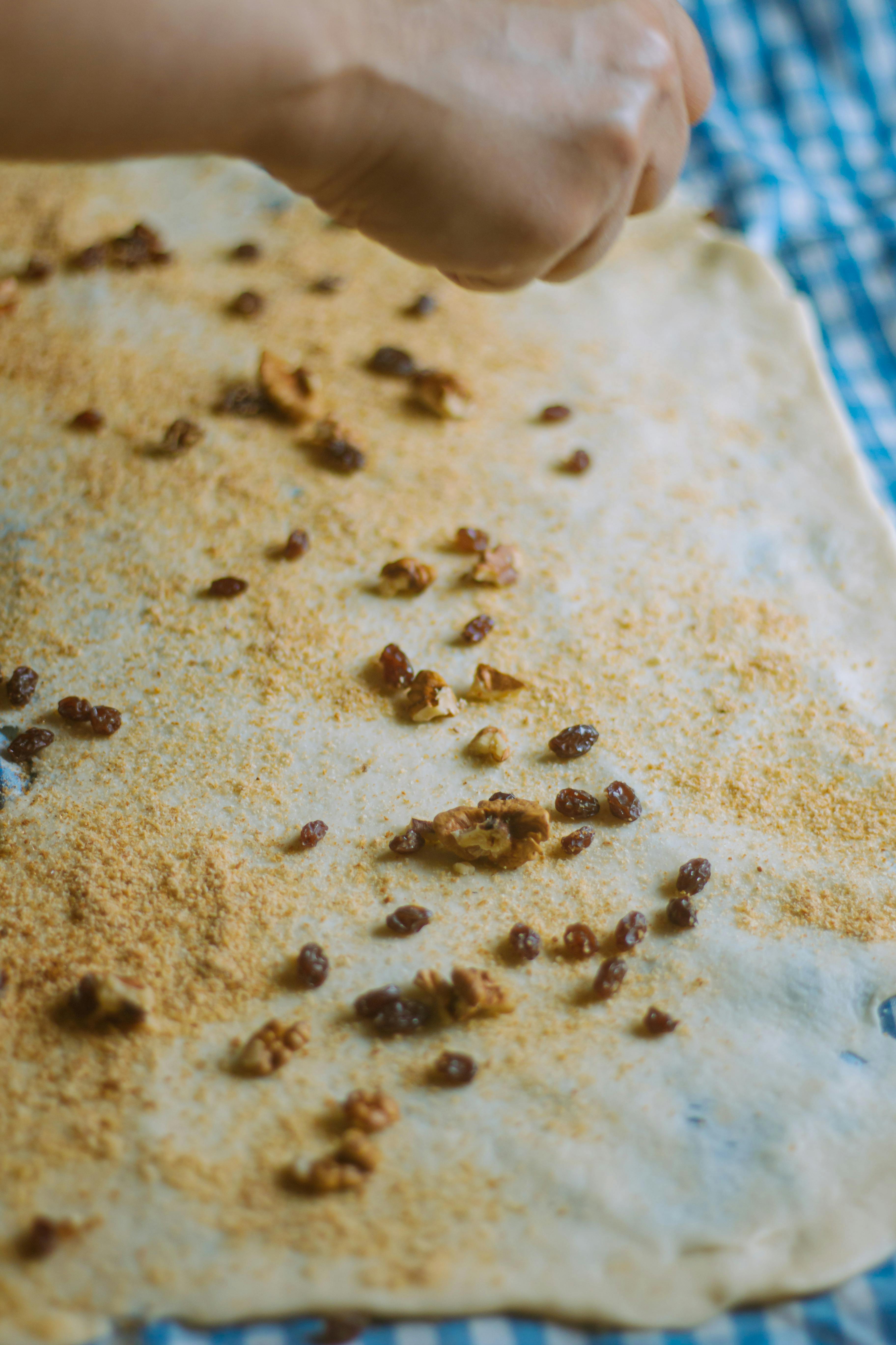 What is narcissistic Breadcrumbing?