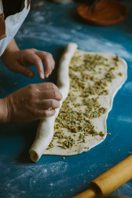 Step-by-Step Rolling and Wrapping Techniques