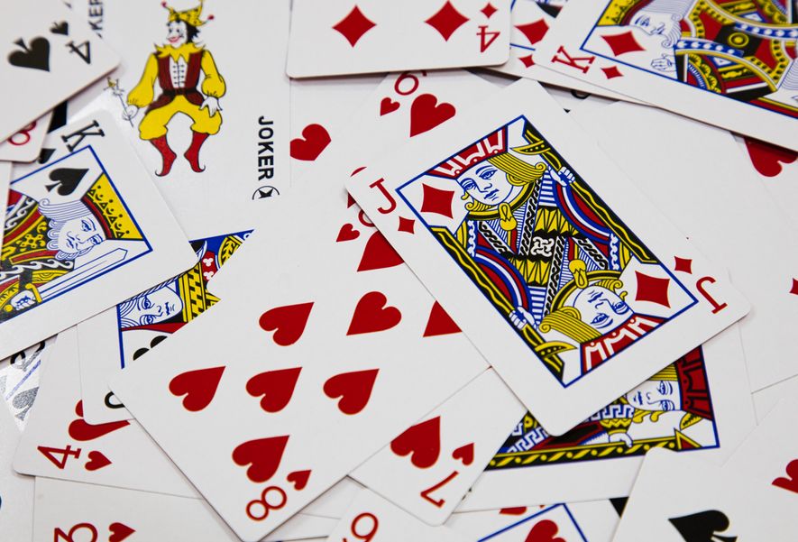 Online Casino: Spielautomaten und Live-Spiele im Überblick