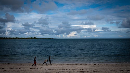 Foto stok gratis anak-anak, awan, biru