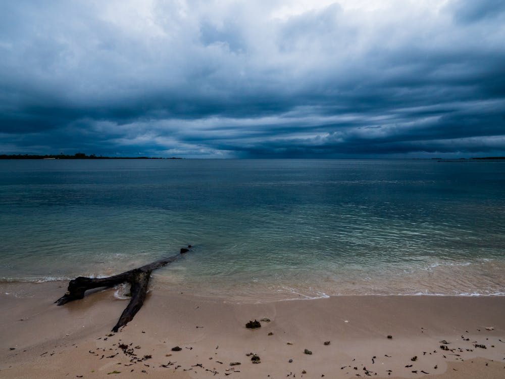 戲劇化, 暴風雨, 海 的 免費圖庫相片