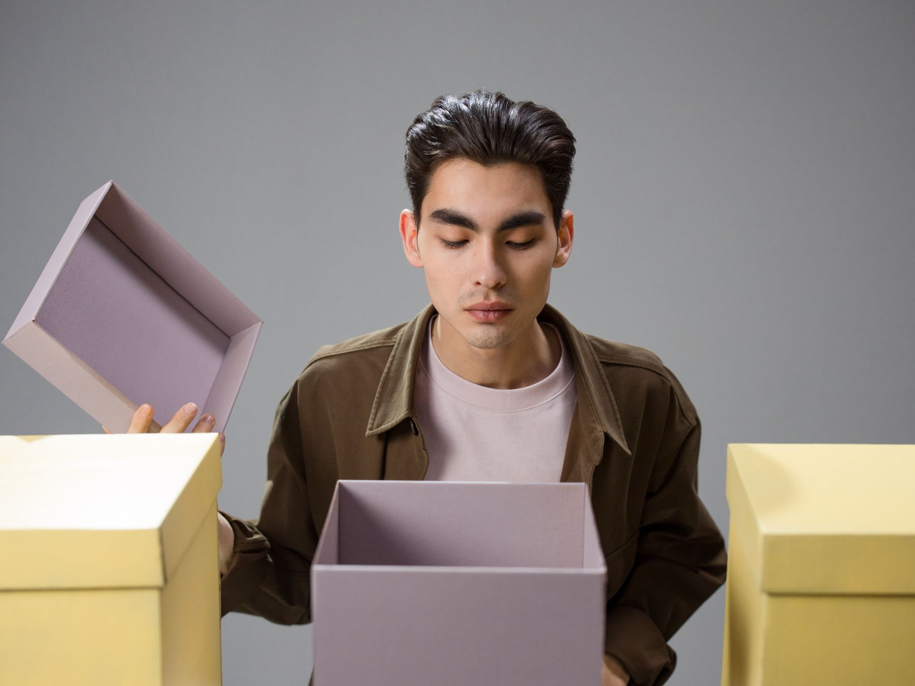 Paulton — professional packers wrapping and boxing belongings