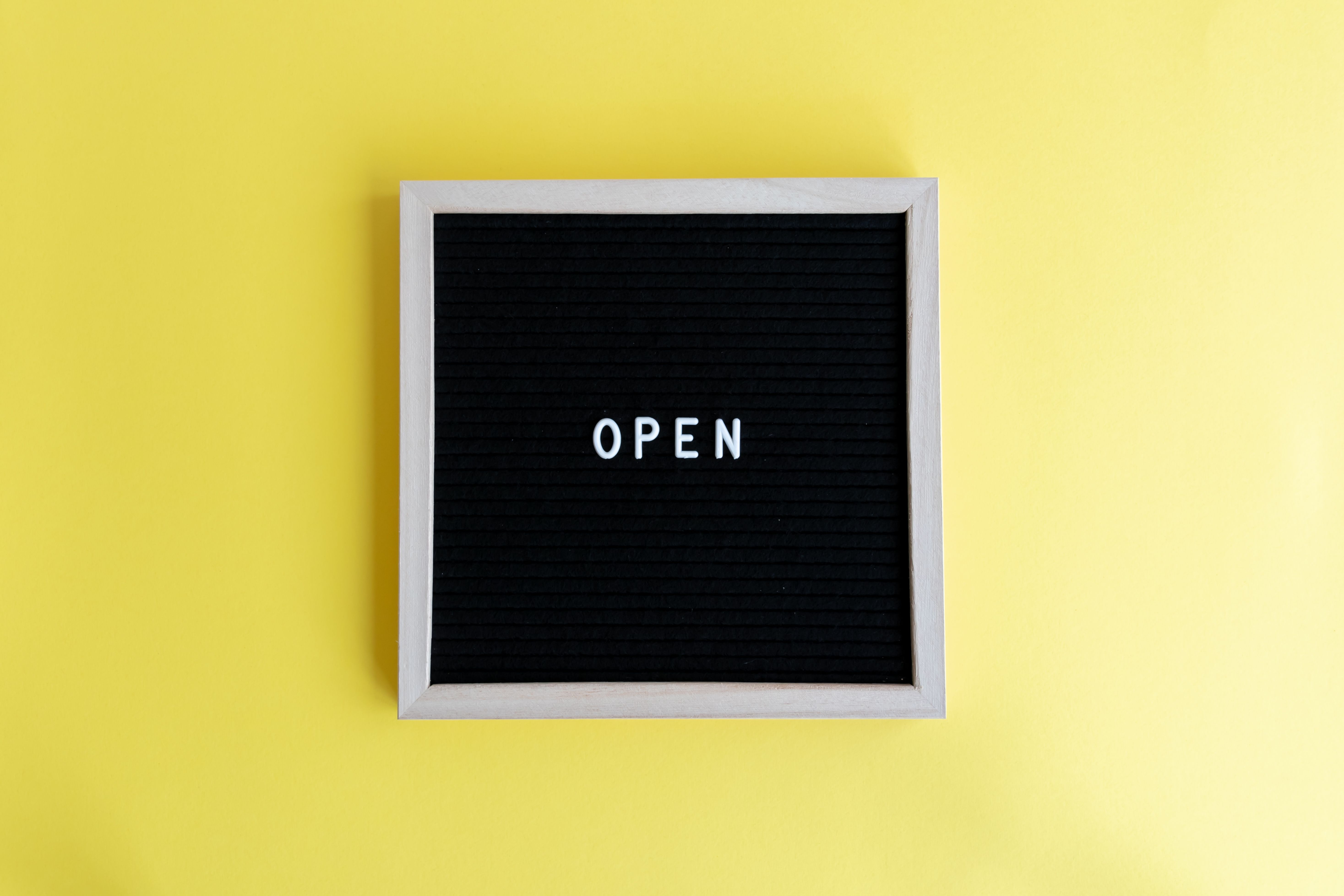 Open Interest in Bitcoin & Ethereum Surges: 4 Key Trends Driving 2026' — cryptocurrency and blockchain — USD EUR — 2026
