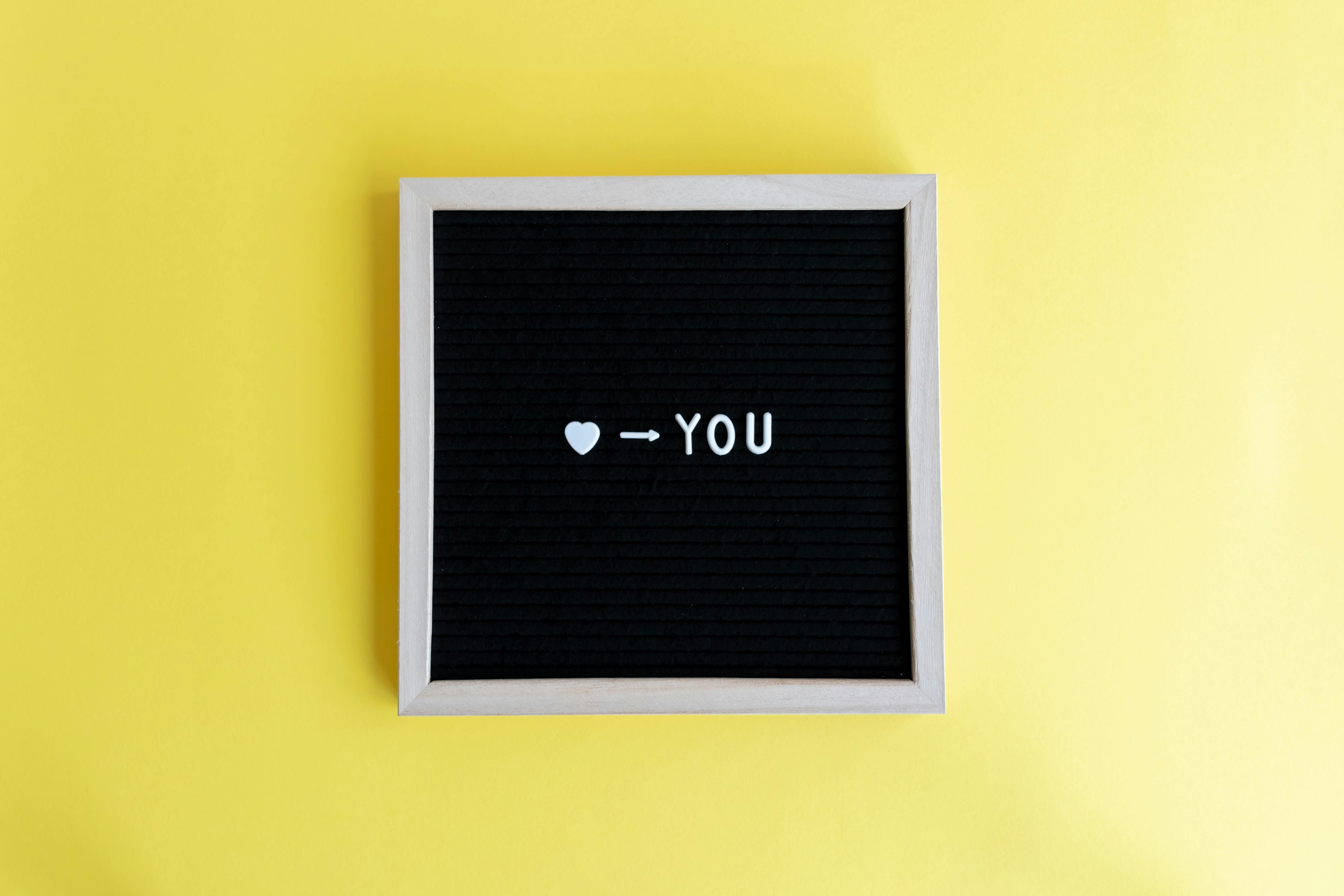 Gratis stockfoto met affectie, begroeting, bericht Stockfoto