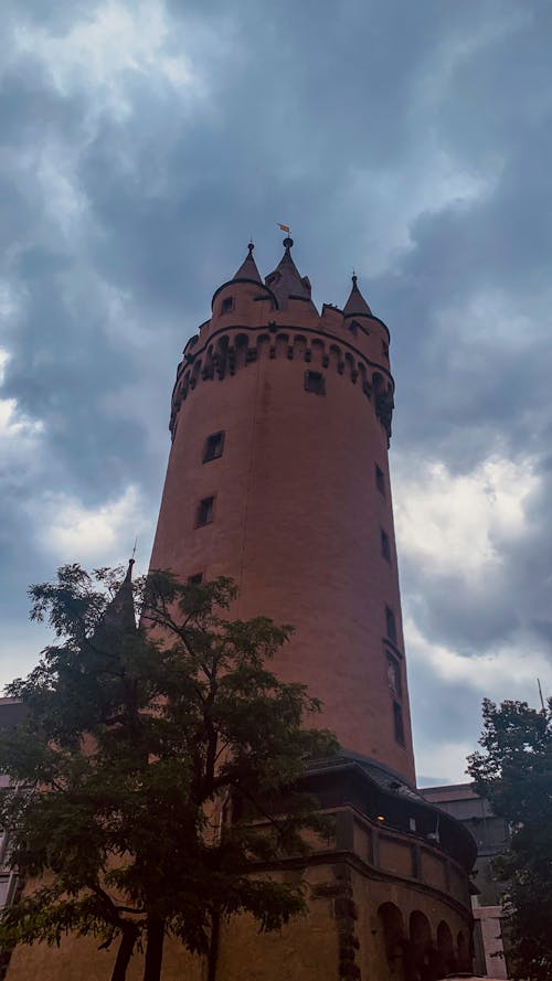 Kostenloses Stock Foto zu architektur, aufnahme von unten, befestigung